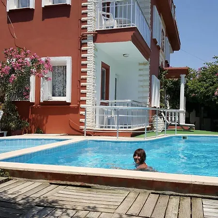 Yakut Apartmanhotel 3*
